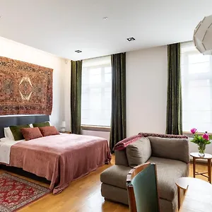 Palac Zieleniewskich Sw Marka 31 Apartmán
