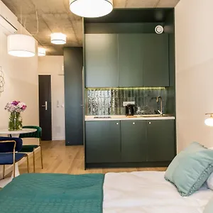  Apartman Piedmont House